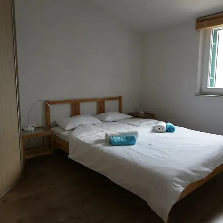 Apartment Marko Rava